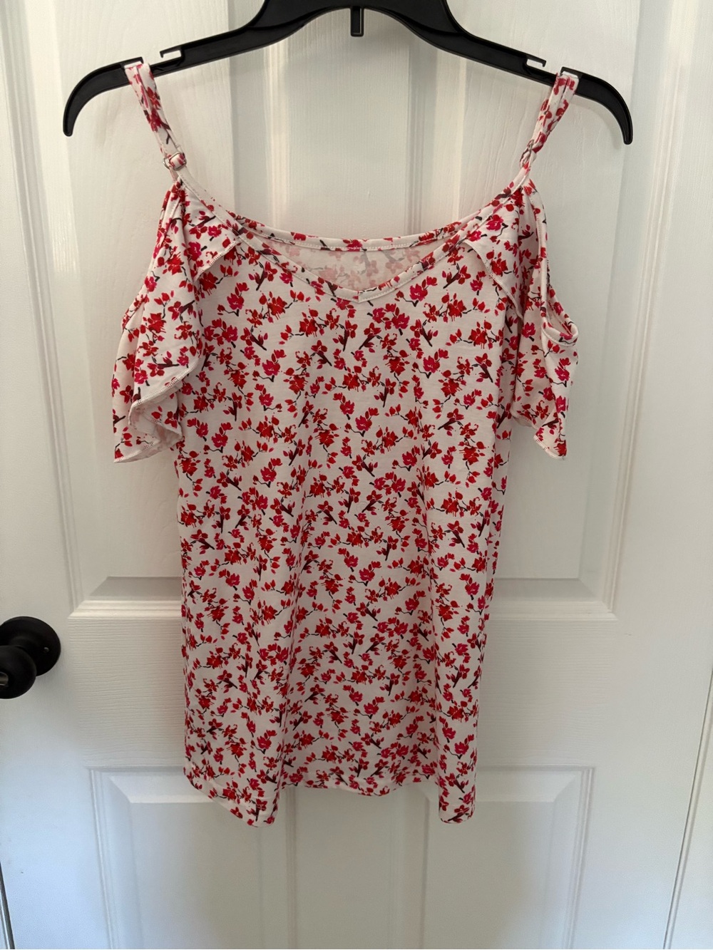 Women’s Cold-Shoulder Floral Tank Top in White and Red